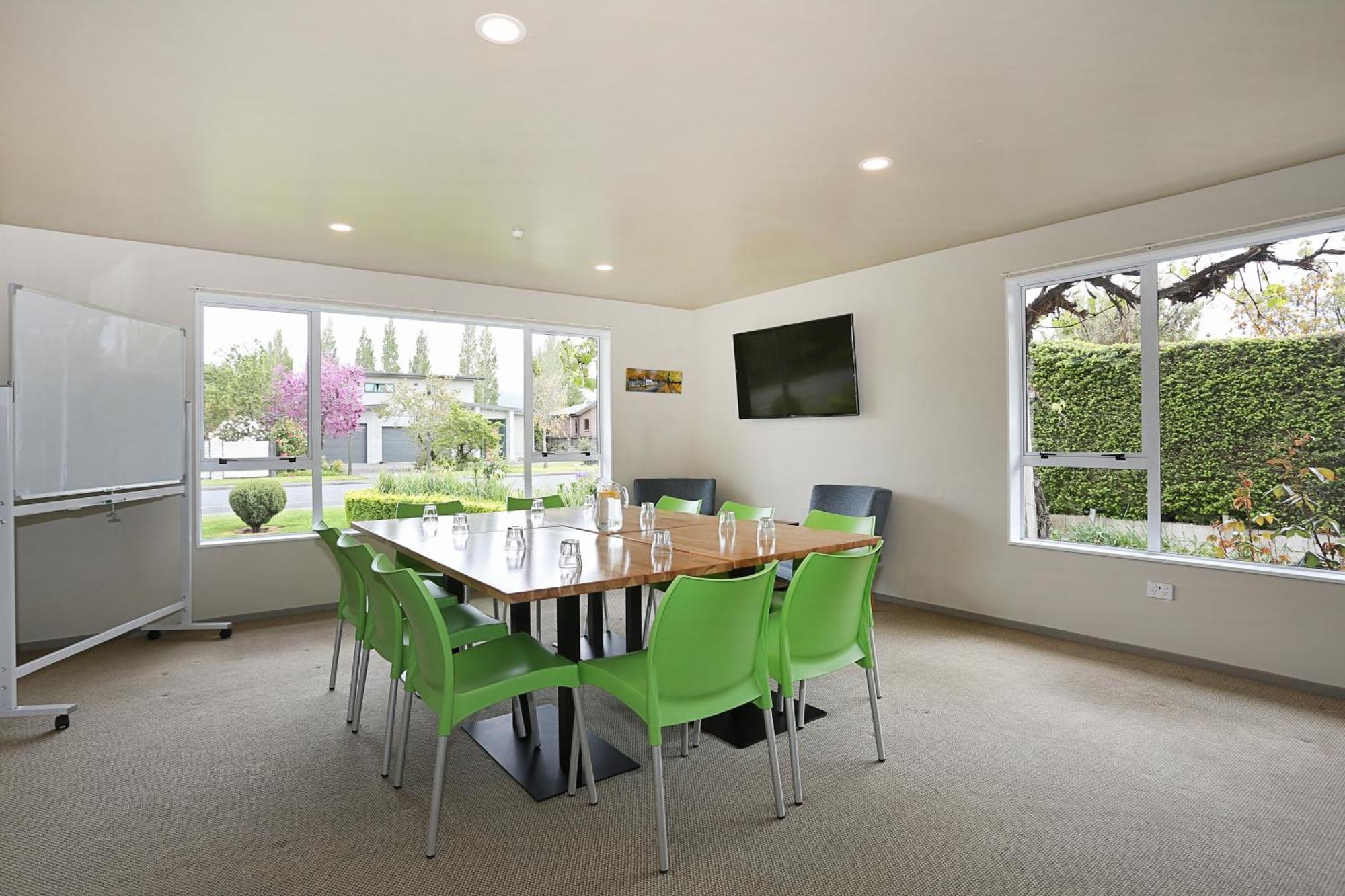 Shakespeare House Bed & Breakfast Te Anau Bagian luar foto