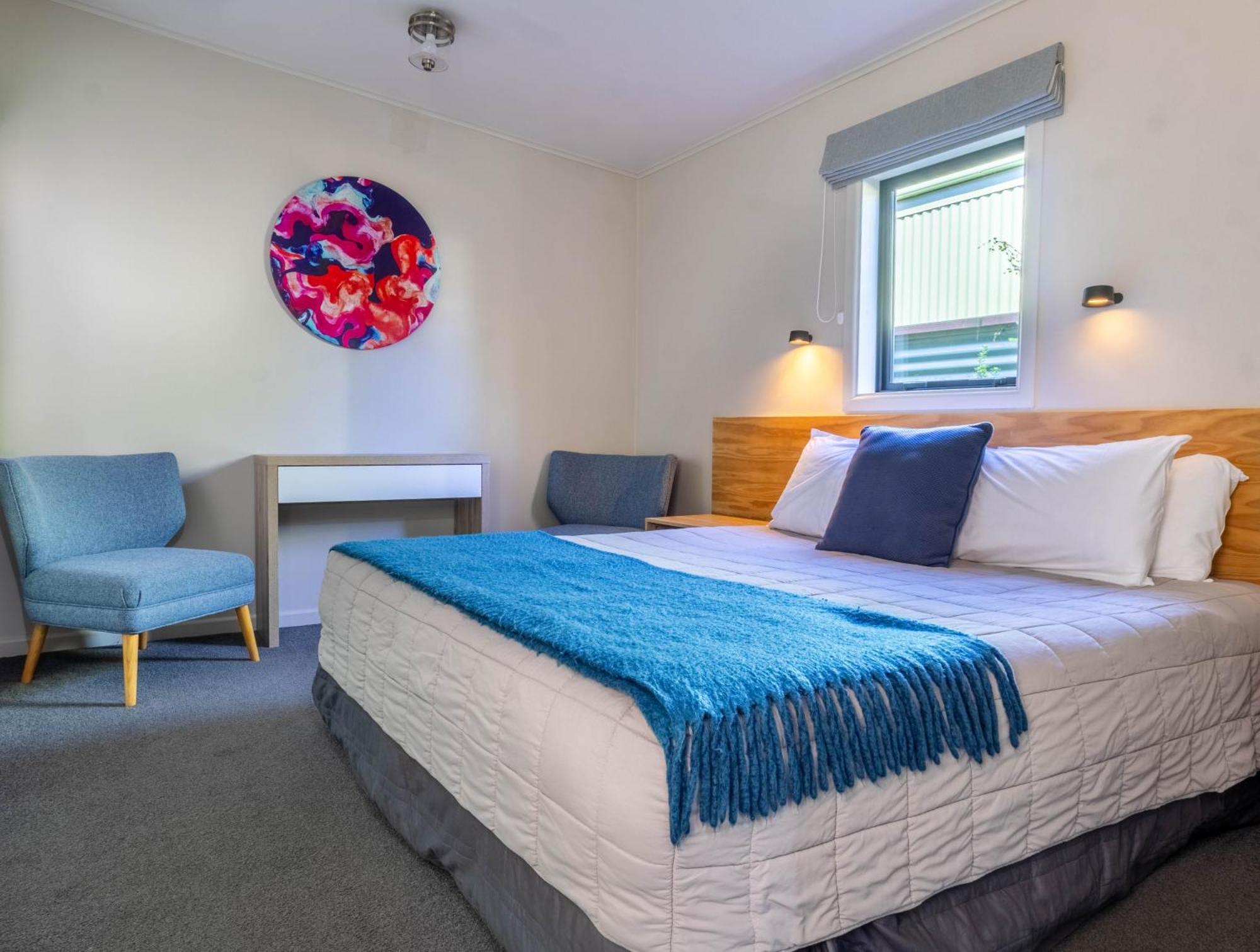 Shakespeare House Bed & Breakfast Te Anau Bagian luar foto